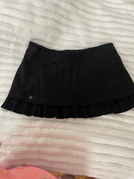 lululemon athletica Dresses & Skirts - lululemon athletica Black Tennis Skirt with Pleated Hem